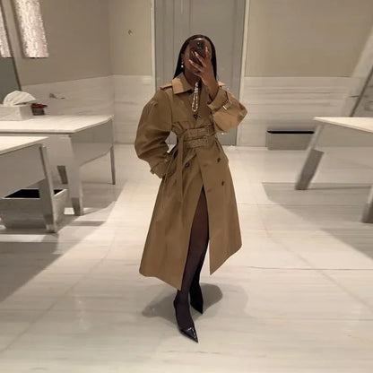 Casaco Feminino com Cinto Duplo – Elegância Casual para 2026
