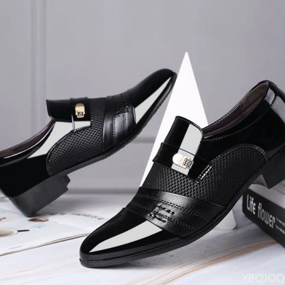 Um sapato pensado para homens que entendem que elegância verdadeira está nos detalhes.